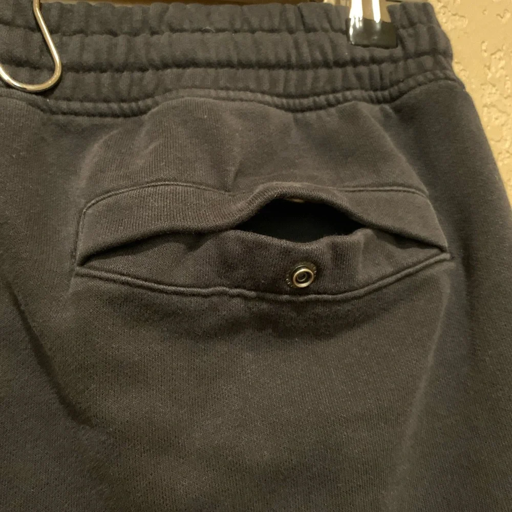 Gymshark Black Training Jogger Sweatpant - Picture 4 of 6